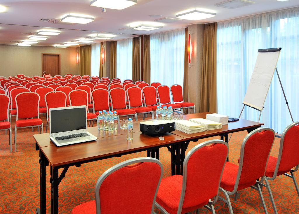 Centrum Wypoczynkowo-Konferencyjne Solaris Łazy Dış mekan fotoğraf
