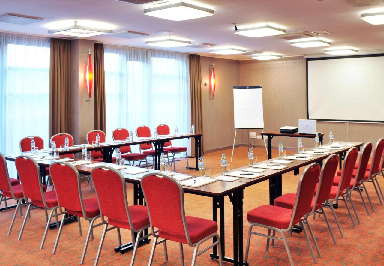 Centrum Wypoczynkowo-Konferencyjne Solaris Łazy Dış mekan fotoğraf